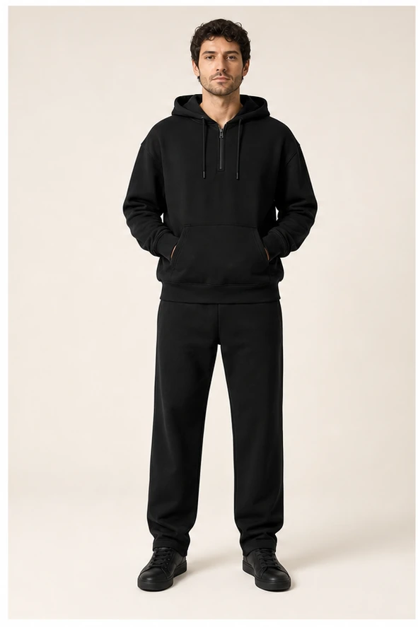 Half-zip sweater bedrukken in zwart, vooraanzicht op model